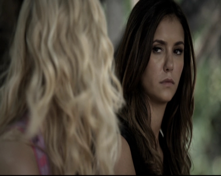 VampireDiariesWorld-dot-nl_6x03WelcomeToParadise1114.jpg