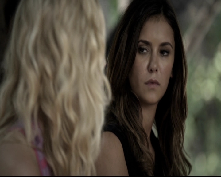 VampireDiariesWorld-dot-nl_6x03WelcomeToParadise1115.jpg