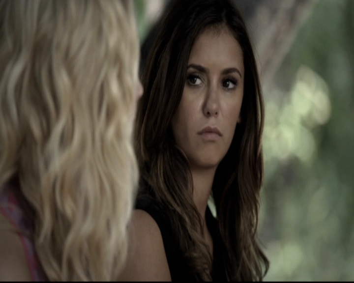 VampireDiariesWorld-dot-nl_6x03WelcomeToParadise1116.jpg