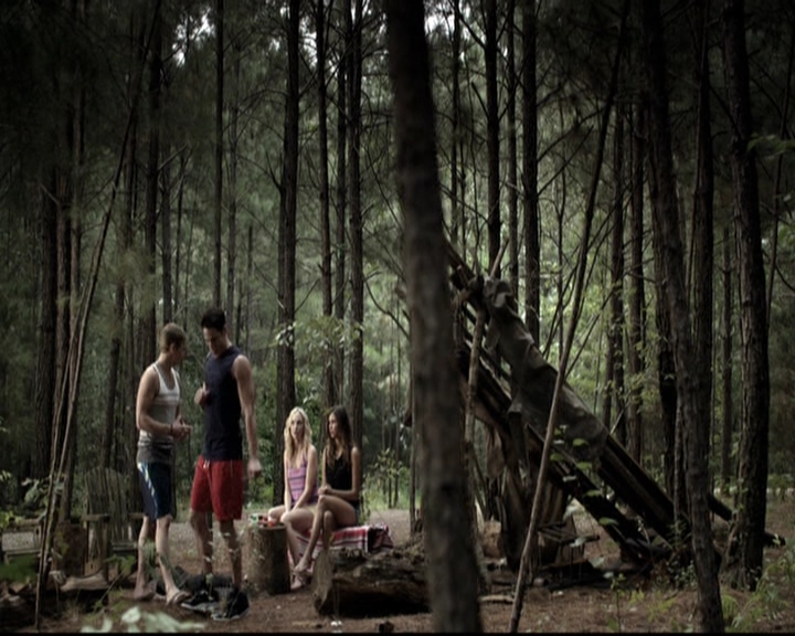 VampireDiariesWorld-dot-nl_6x03WelcomeToParadise1119.jpg