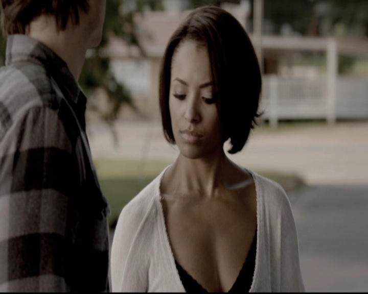 VampireDiariesWorld-dot-nl_6x03WelcomeToParadise1204.jpg