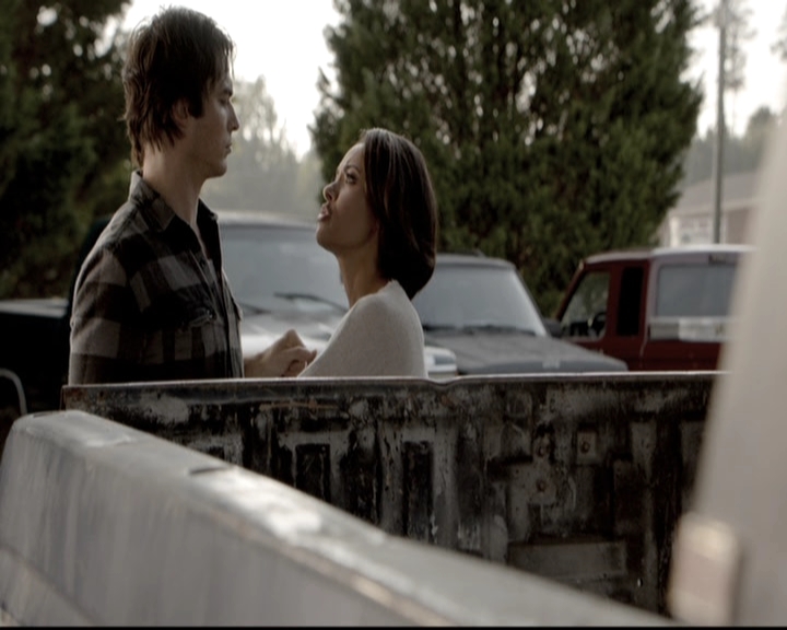 VampireDiariesWorld-dot-nl_6x03WelcomeToParadise1208.jpg