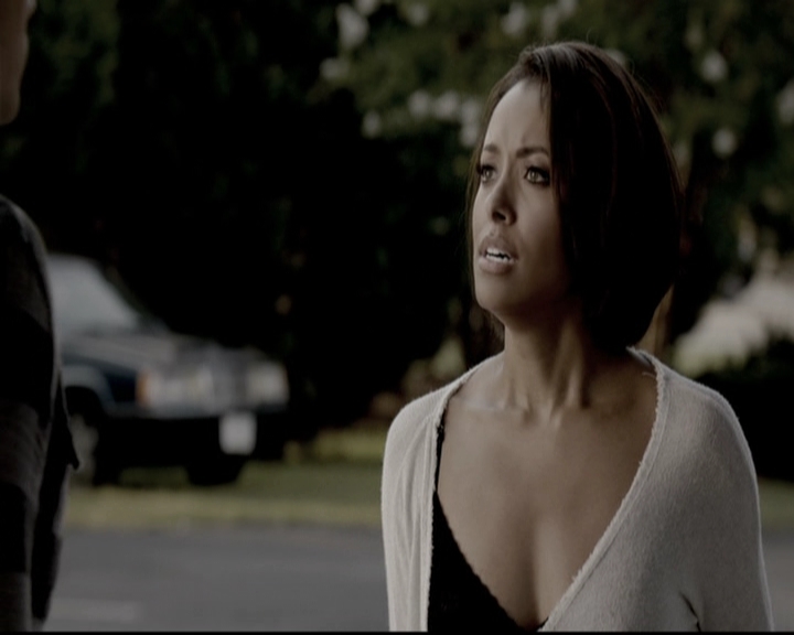 VampireDiariesWorld-dot-nl_6x03WelcomeToParadise1215.jpg