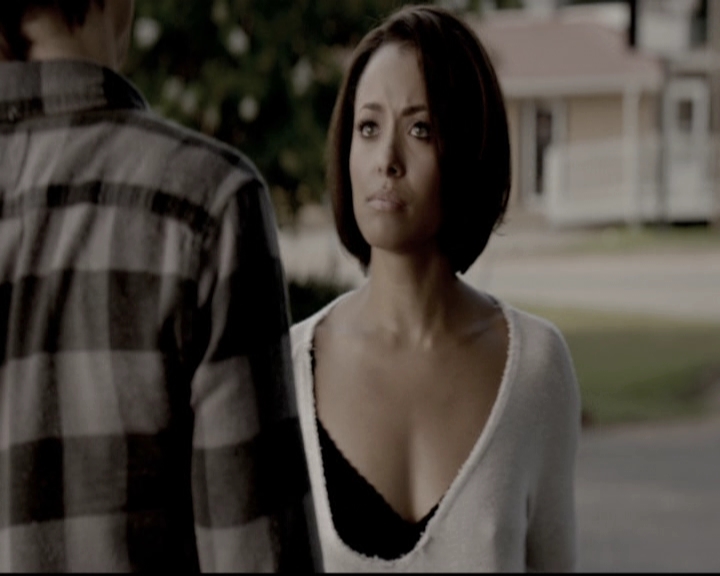 VampireDiariesWorld-dot-nl_6x03WelcomeToParadise1222.jpg