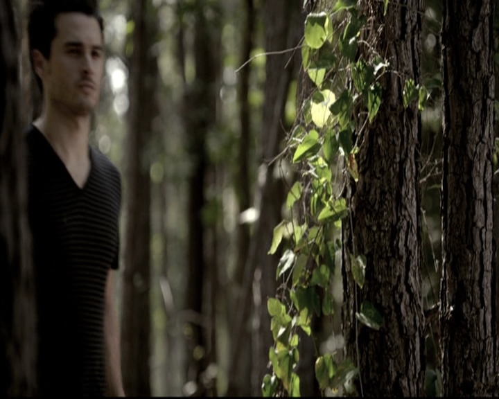 VampireDiariesWorld-dot-nl_6x03WelcomeToParadise1314.jpg