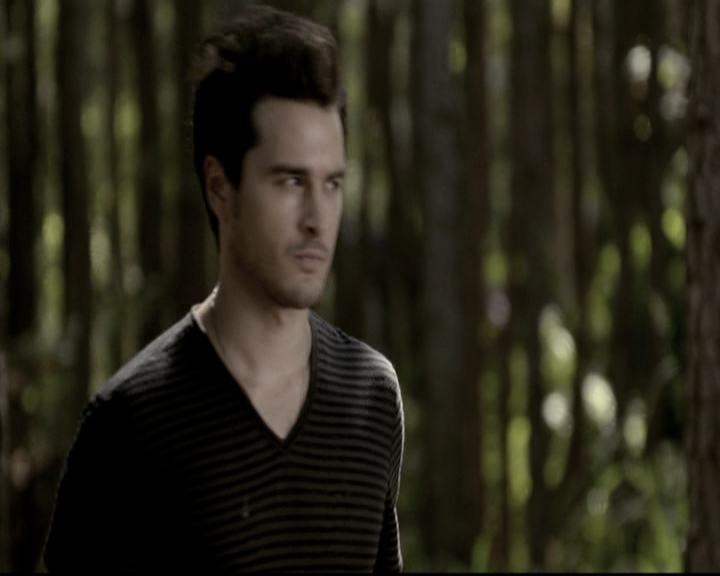 VampireDiariesWorld-dot-nl_6x03WelcomeToParadise1317.jpg