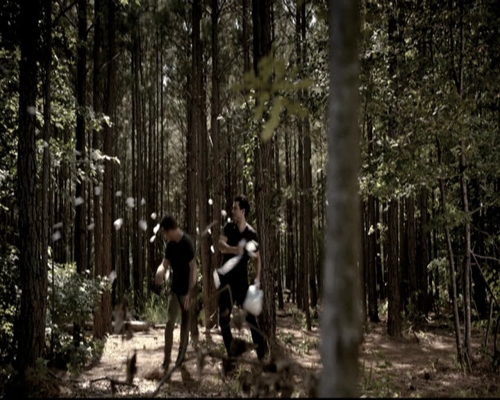 VampireDiariesWorld-dot-nl_6x03WelcomeToParadise1327.jpg