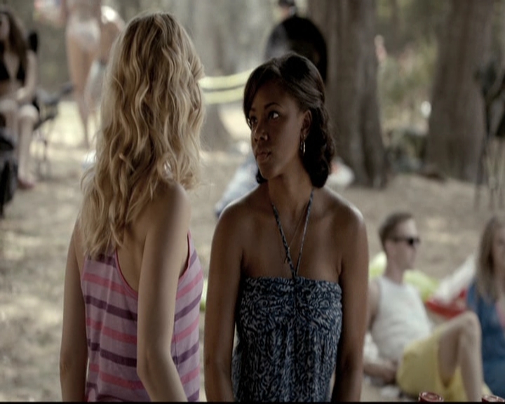 VampireDiariesWorld-dot-nl_6x03WelcomeToParadise1366.jpg