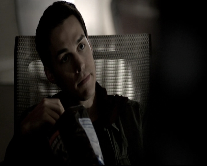 VampireDiariesWorld-dot-nl_6x03WelcomeToParadise1423.jpg