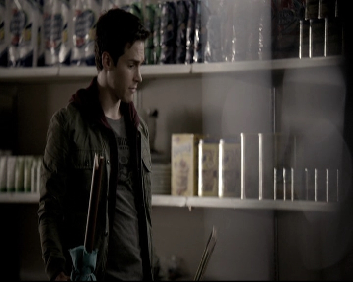 VampireDiariesWorld-dot-nl_6x03WelcomeToParadise1522.jpg