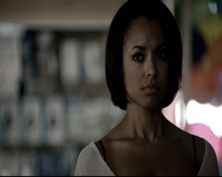 VampireDiariesWorld-dot-nl_6x03WelcomeToParadise1570.jpg