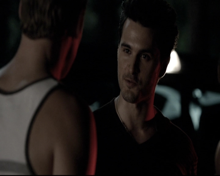 VampireDiariesWorld-dot-nl_6x03WelcomeToParadise1650.jpg