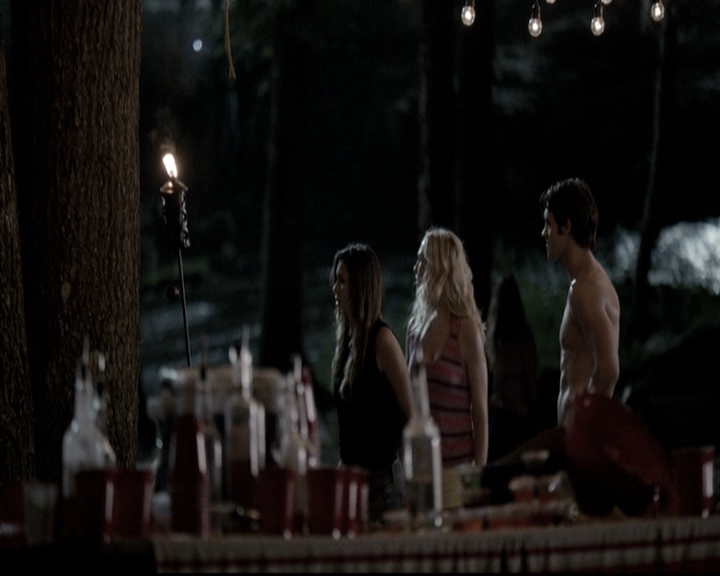 VampireDiariesWorld-dot-nl_6x03WelcomeToParadise1870.jpg