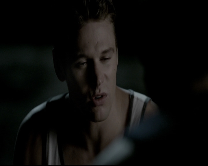 VampireDiariesWorld-dot-nl_6x03WelcomeToParadise1974.jpg