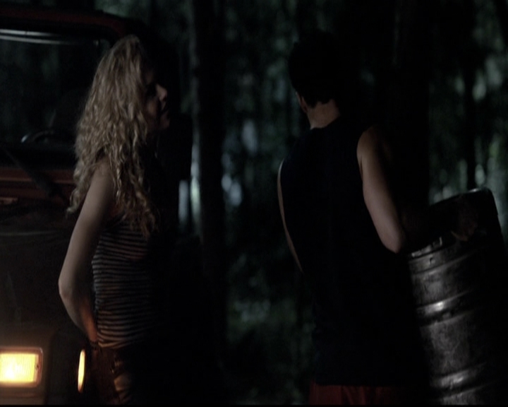 VampireDiariesWorld-dot-nl_6x03WelcomeToParadise2010.jpg