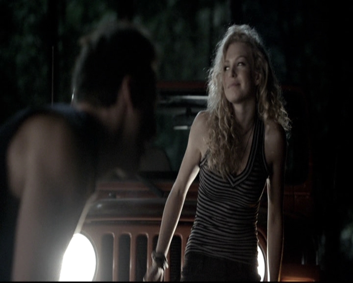 VampireDiariesWorld-dot-nl_6x03WelcomeToParadise2030.jpg