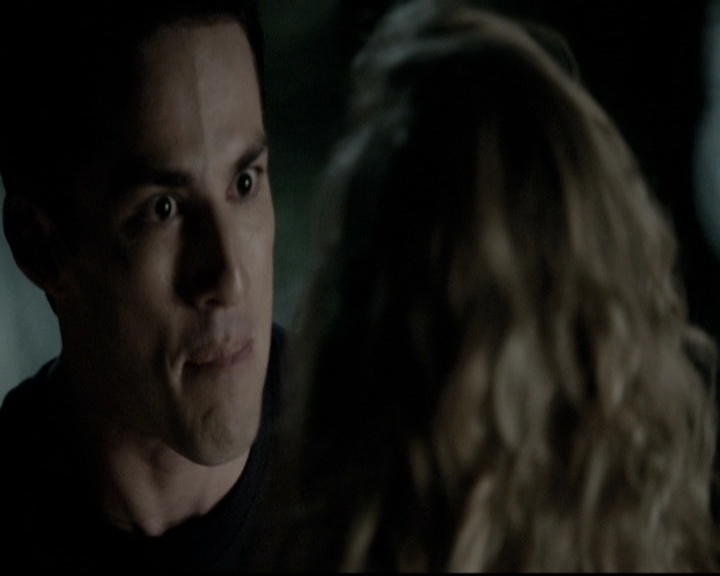 VampireDiariesWorld-dot-nl_6x03WelcomeToParadise2033.jpg