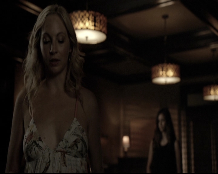 VampireDiariesWorld-dot-nl_6x03WelcomeToParadise2115.jpg