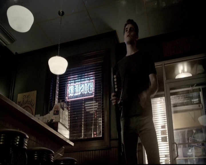 VampireDiariesWorld-dot-nl_6x03WelcomeToParadise2266.jpg