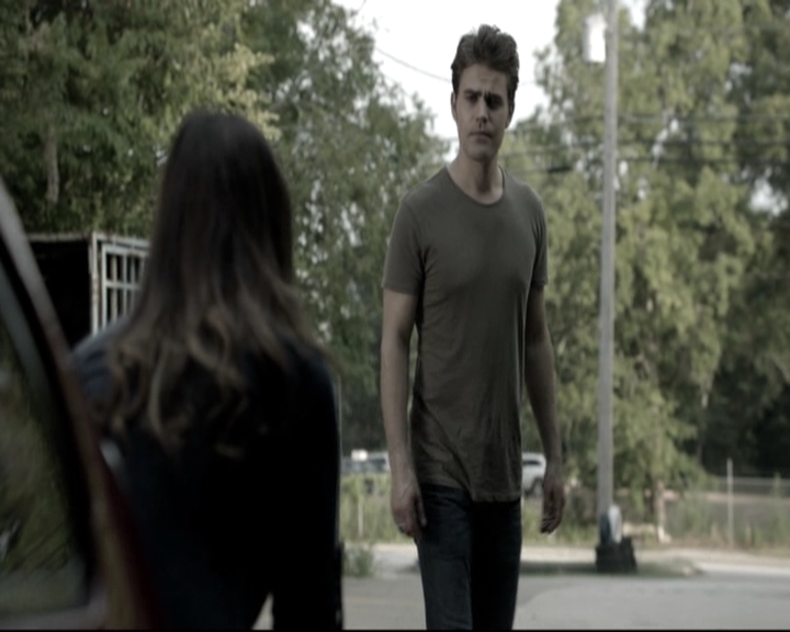 VampireDiariesWorld-dot-nl_6x04BlackHoleSun-DeletedScenes0004.jpg