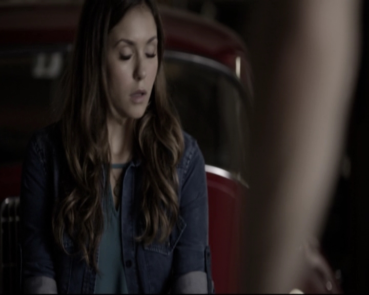 VampireDiariesWorld-dot-nl_6x04BlackHoleSun-DeletedScenes0011.jpg