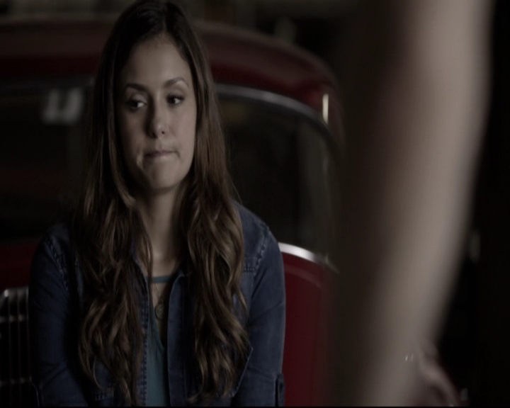 VampireDiariesWorld-dot-nl_6x04BlackHoleSun-DeletedScenes0012.jpg