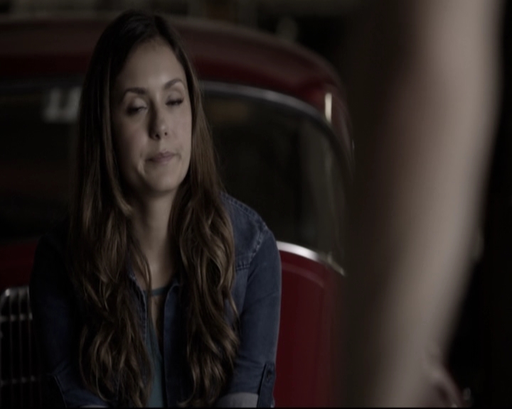 VampireDiariesWorld-dot-nl_6x04BlackHoleSun-DeletedScenes0014.jpg