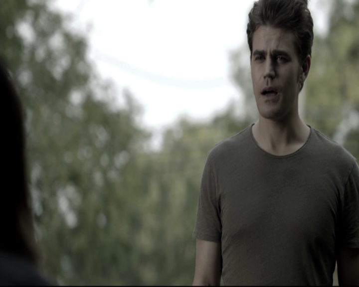 VampireDiariesWorld-dot-nl_6x04BlackHoleSun-DeletedScenes0016.jpg