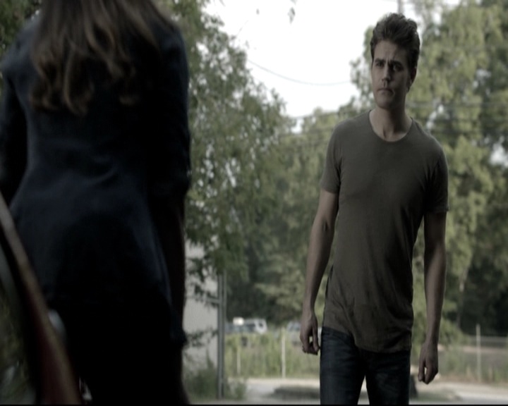 VampireDiariesWorld-dot-nl_6x04BlackHoleSun-DeletedScenes0021.jpg