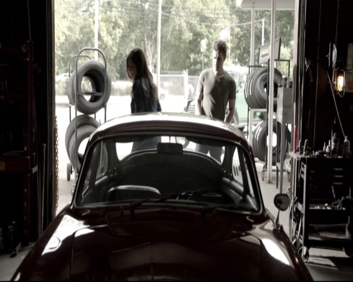 VampireDiariesWorld-dot-nl_6x04BlackHoleSun-DeletedScenes0027.jpg