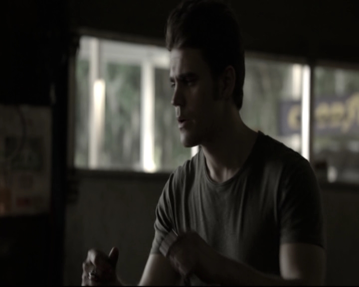 VampireDiariesWorld-dot-nl_6x04BlackHoleSun-DeletedScenes0033.jpg