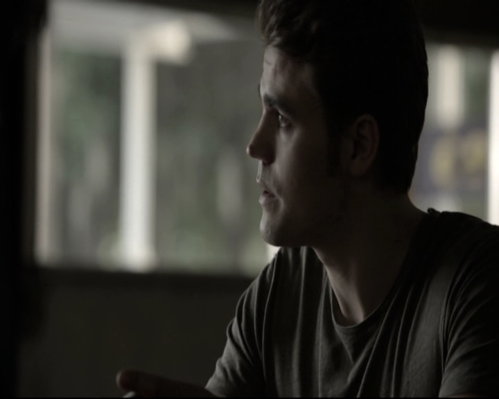 VampireDiariesWorld-dot-nl_6x04BlackHoleSun-DeletedScenes0041.jpg