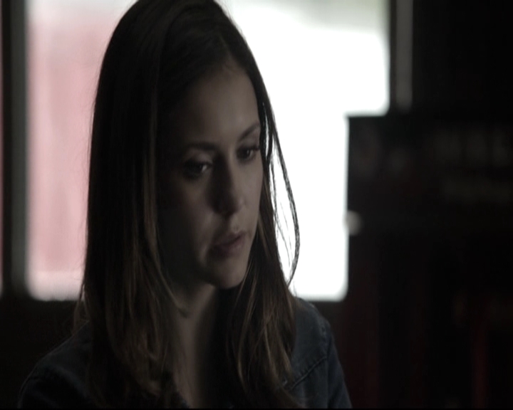 VampireDiariesWorld-dot-nl_6x04BlackHoleSun-DeletedScenes0042.jpg