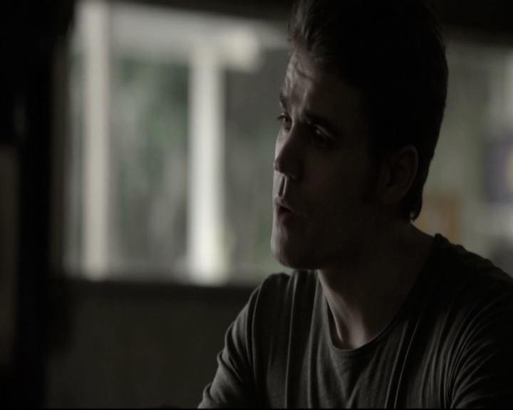 VampireDiariesWorld-dot-nl_6x04BlackHoleSun-DeletedScenes0045.jpg