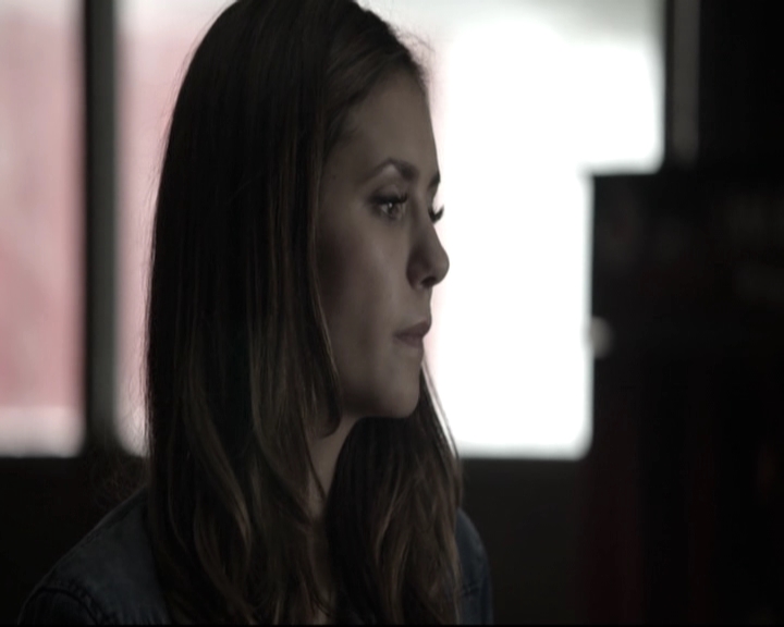 VampireDiariesWorld-dot-nl_6x04BlackHoleSun-DeletedScenes0047.jpg