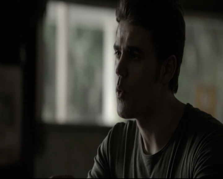 VampireDiariesWorld-dot-nl_6x04BlackHoleSun-DeletedScenes0049.jpg