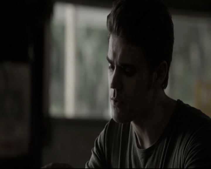 VampireDiariesWorld-dot-nl_6x04BlackHoleSun-DeletedScenes0051.jpg