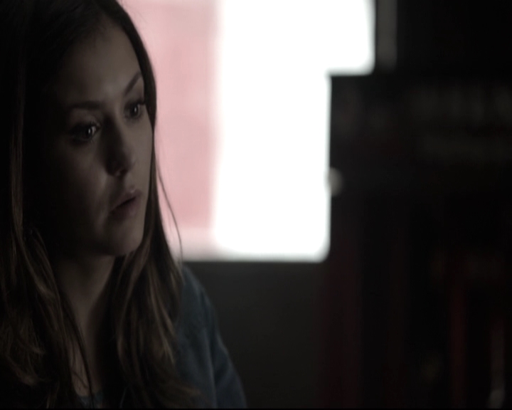 VampireDiariesWorld-dot-nl_6x04BlackHoleSun-DeletedScenes0053.jpg