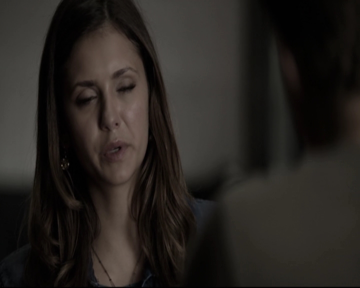 VampireDiariesWorld-dot-nl_6x04BlackHoleSun-DeletedScenes0056.jpg