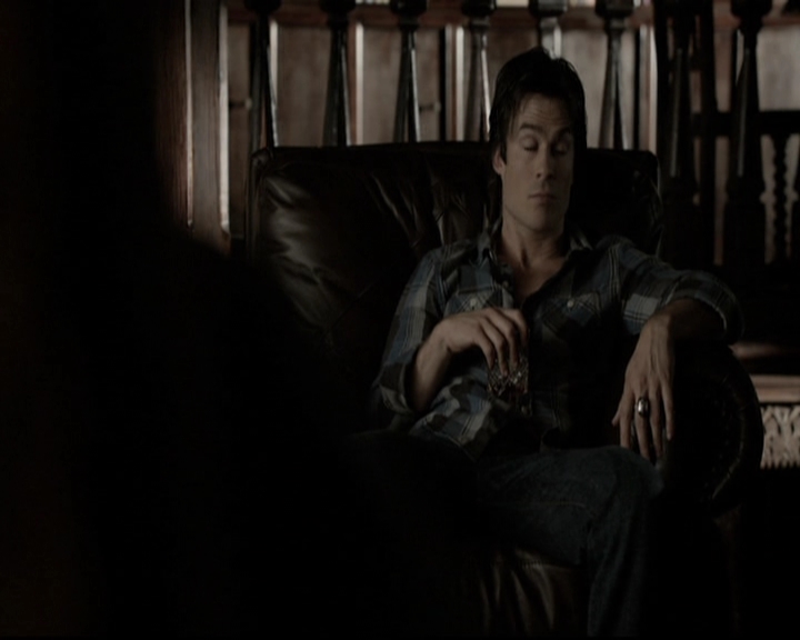 VampireDiariesWorld-dot-nl_6x04BlackHoleSun0026.jpg