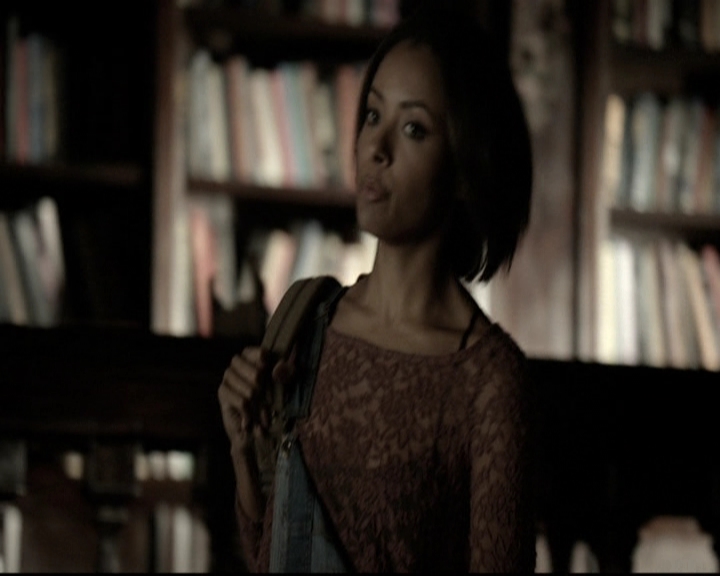 VampireDiariesWorld-dot-nl_6x04BlackHoleSun0027.jpg