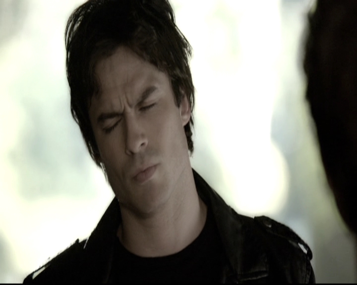 VampireDiariesWorld-dot-nl_6x04BlackHoleSun0122.jpg