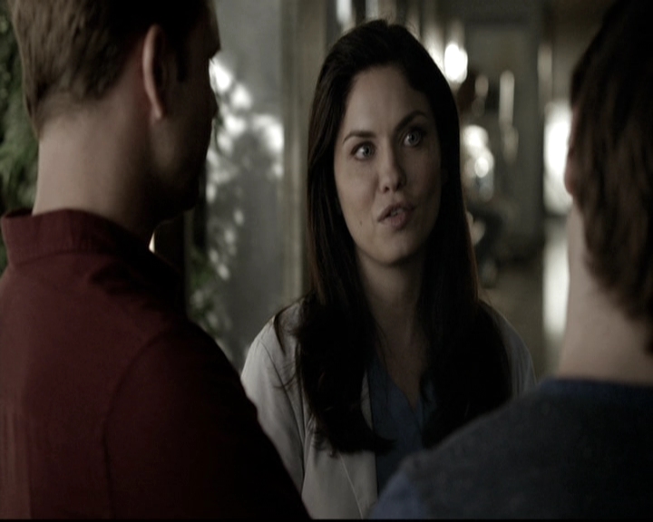 VampireDiariesWorld-dot-nl_6x04BlackHoleSun0320.jpg