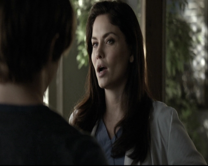 VampireDiariesWorld-dot-nl_6x04BlackHoleSun0323.jpg