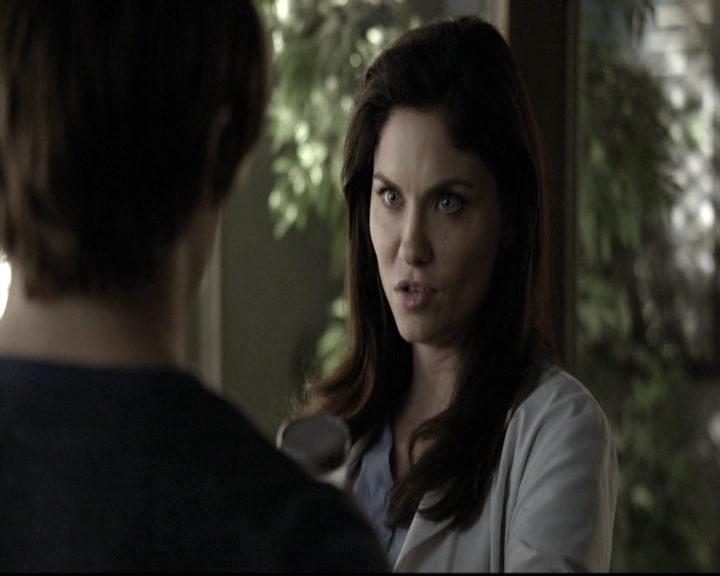 VampireDiariesWorld-dot-nl_6x04BlackHoleSun0324.jpg