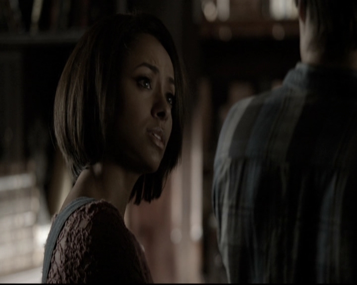 VampireDiariesWorld-dot-nl_6x04BlackHoleSun0416.jpg