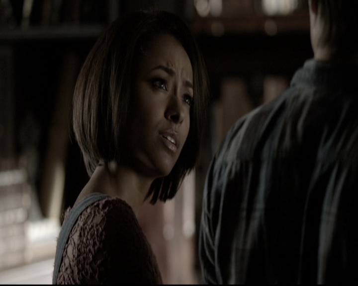 VampireDiariesWorld-dot-nl_6x04BlackHoleSun0417.jpg