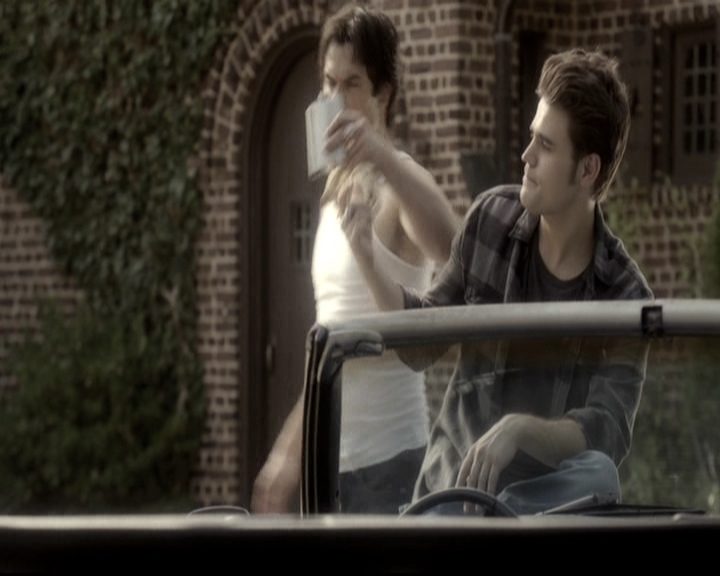 VampireDiariesWorld-dot-nl_6x04BlackHoleSun0432.jpg