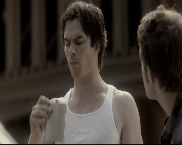 VampireDiariesWorld-dot-nl_6x04BlackHoleSun0438.jpg