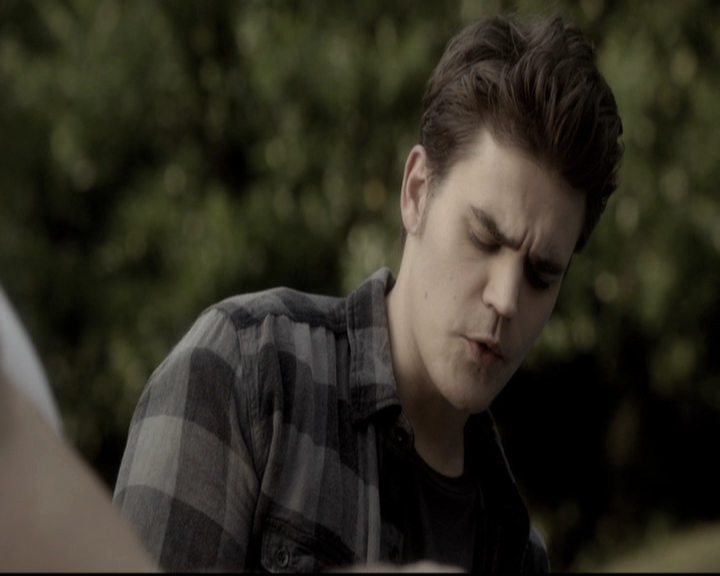 VampireDiariesWorld-dot-nl_6x04BlackHoleSun0442.jpg